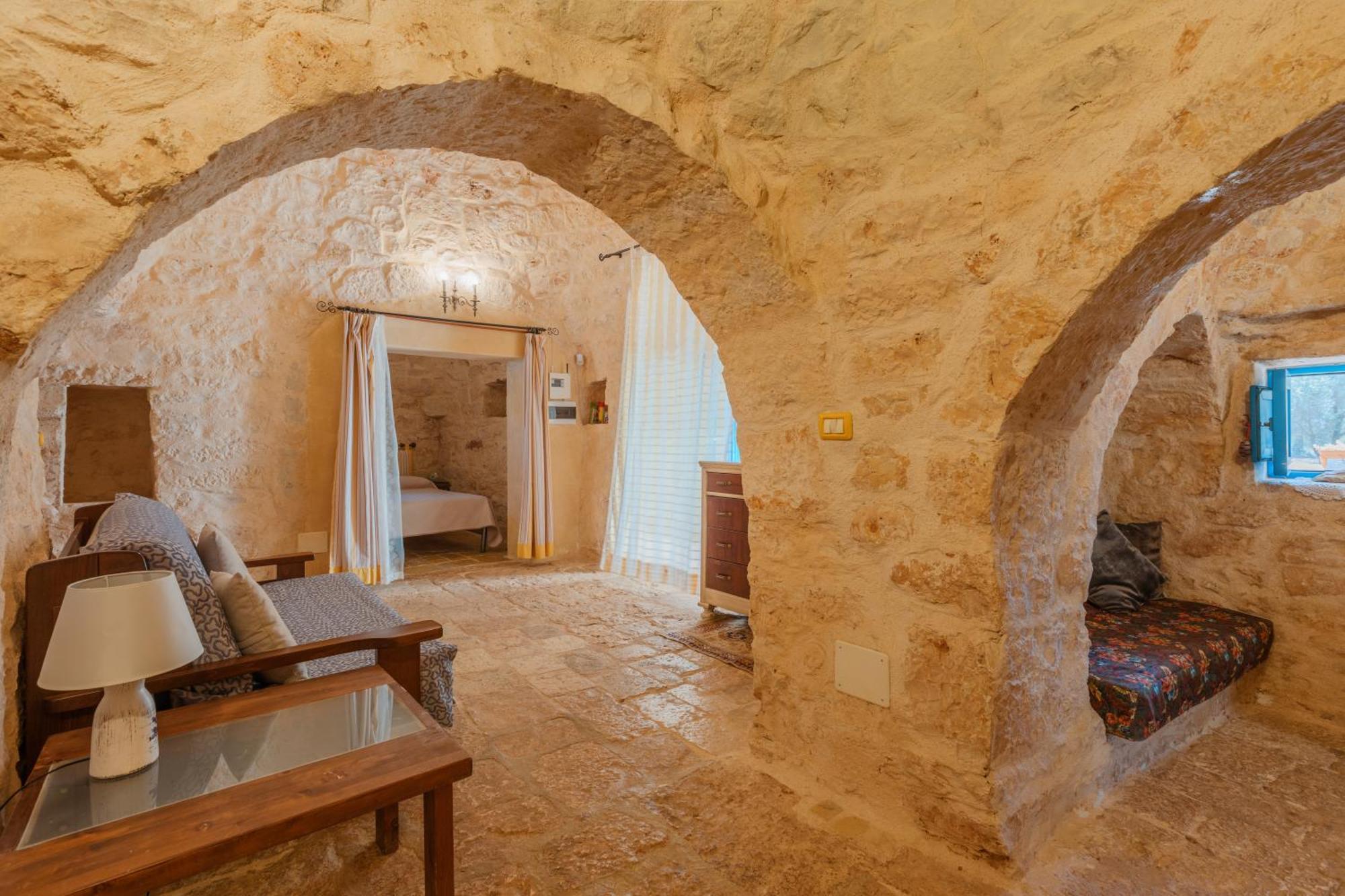 Trullo Tarantini Con Piscina Privata Διαμέρισμα Latiano Εξωτερικό φωτογραφία