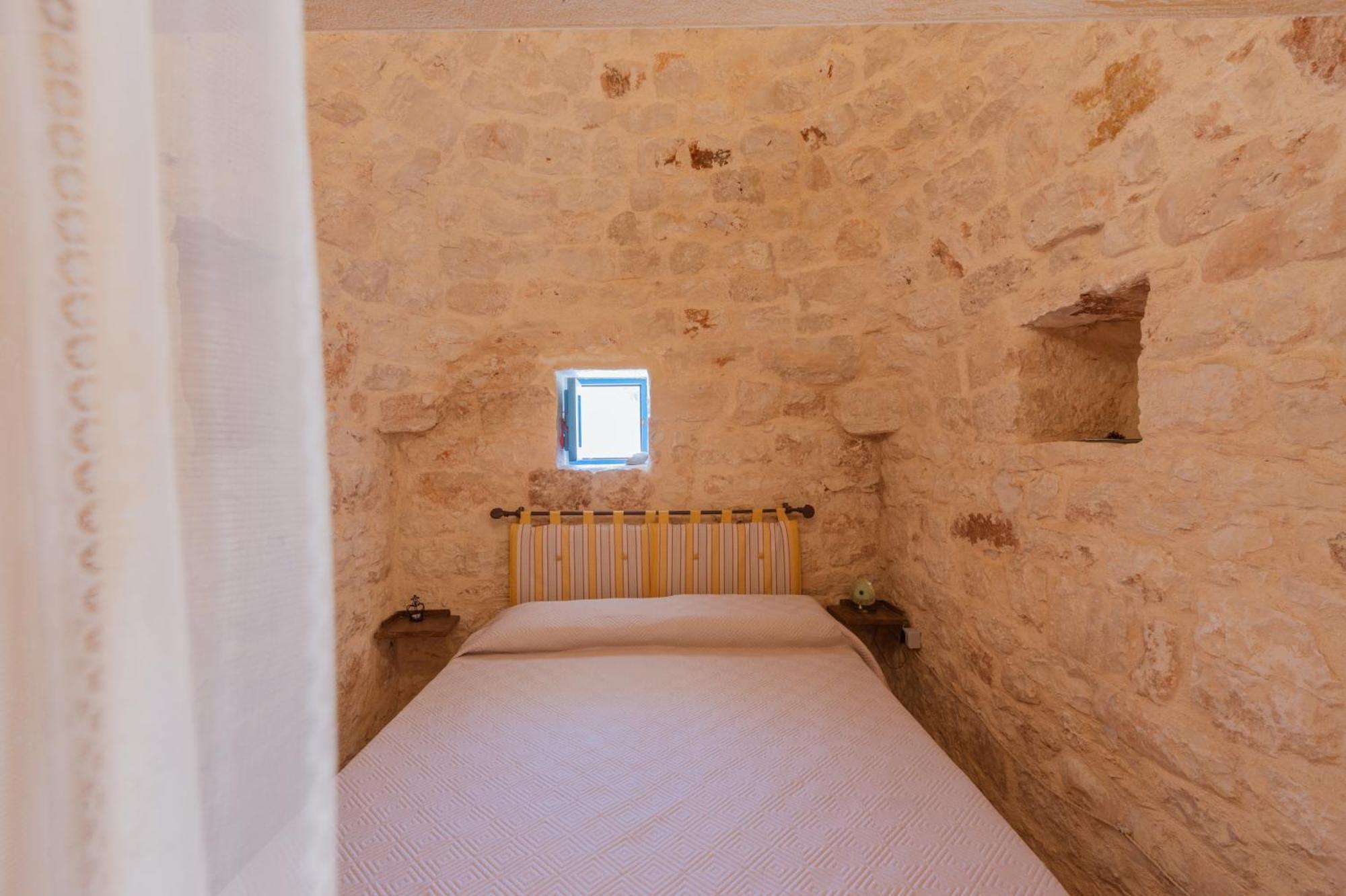 Trullo Tarantini Con Piscina Privata Διαμέρισμα Latiano Εξωτερικό φωτογραφία