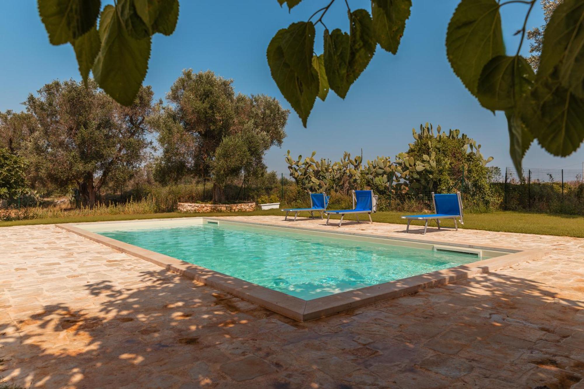 Trullo Tarantini Con Piscina Privata Διαμέρισμα Latiano Εξωτερικό φωτογραφία