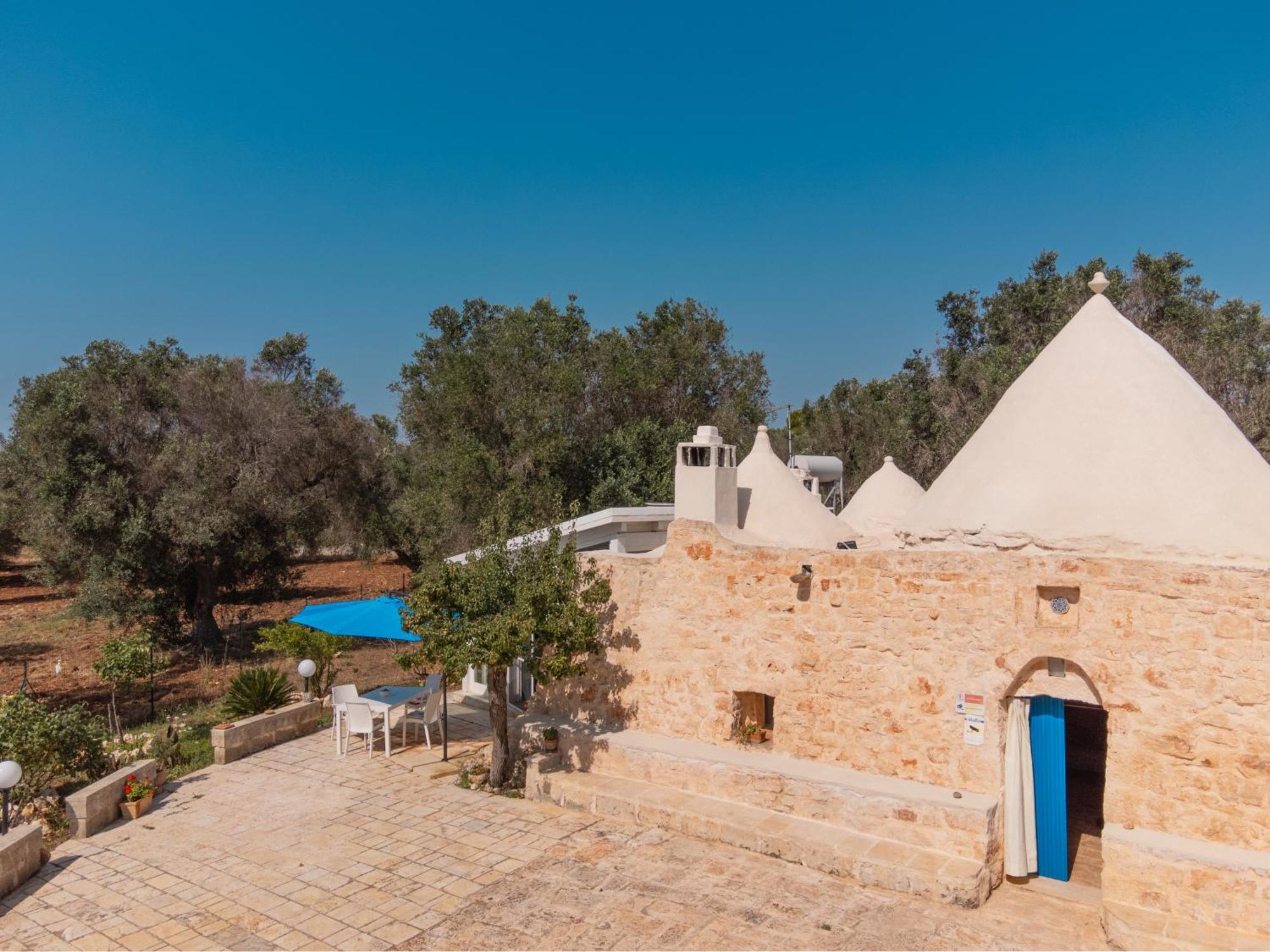 Trullo Tarantini Con Piscina Privata Διαμέρισμα Latiano Εξωτερικό φωτογραφία